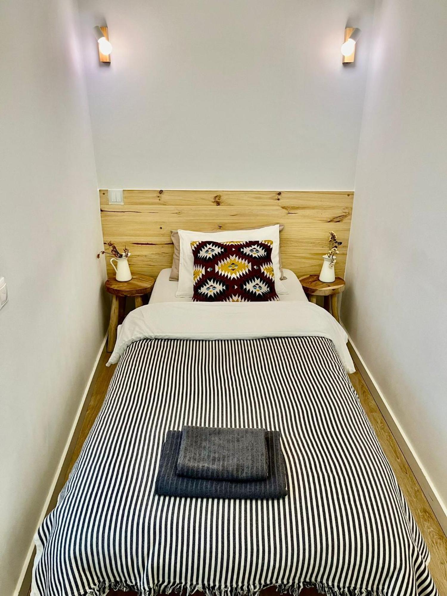 Hola Hostel Аликанте Экстерьер фото
